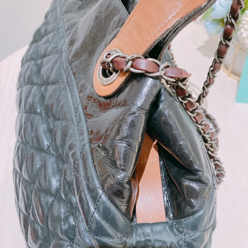 TK1955	香奈兒 牛皮皮革 鏈帶手挽肩背  Black Quilted Iridescent Calfskin Leather Small In-The-Mix Tote Bag-24
