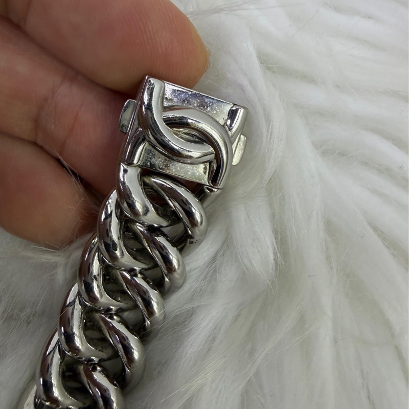 這款手錶是Ralph Lauren 的Petite Stirrup 系列腕錶-8