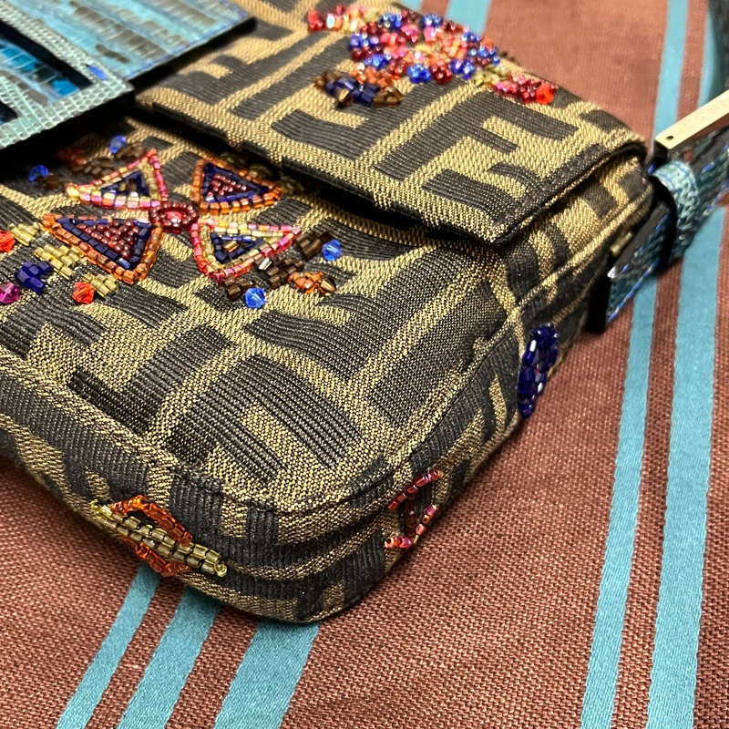 FENDI 中古稀有法棍 老花包 Baguette 彩珠刺繡拚花 Tobacco Zucca-3
