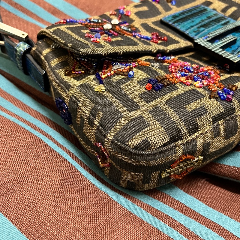 FENDI 中古稀有法棍 老花包 Baguette 彩珠刺繡拚花 Tobacco Zucca-4