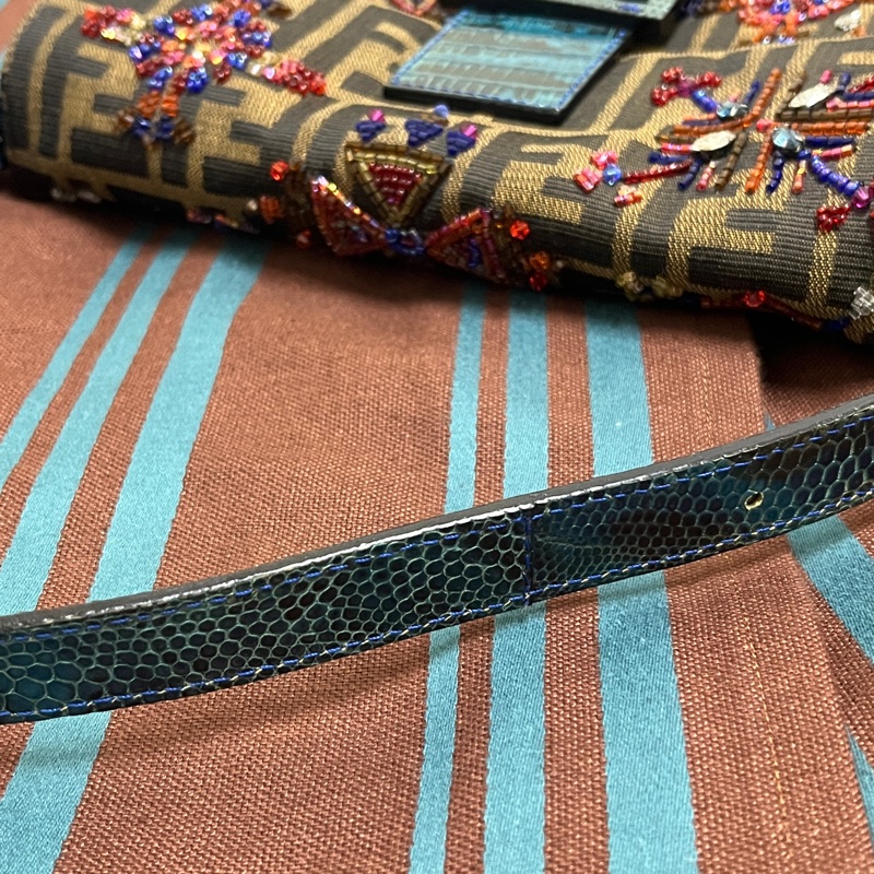 FENDI 中古稀有法棍 老花包 Baguette 彩珠刺繡拚花 Tobacco Zucca-9