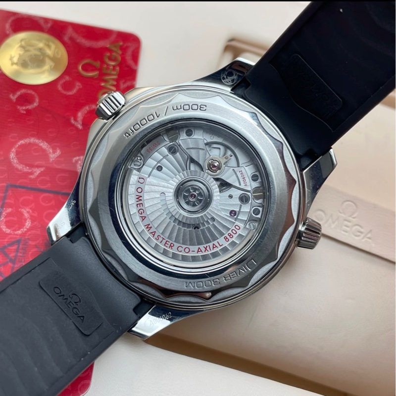 Omega Seamaster Diver 300M 手錶-3