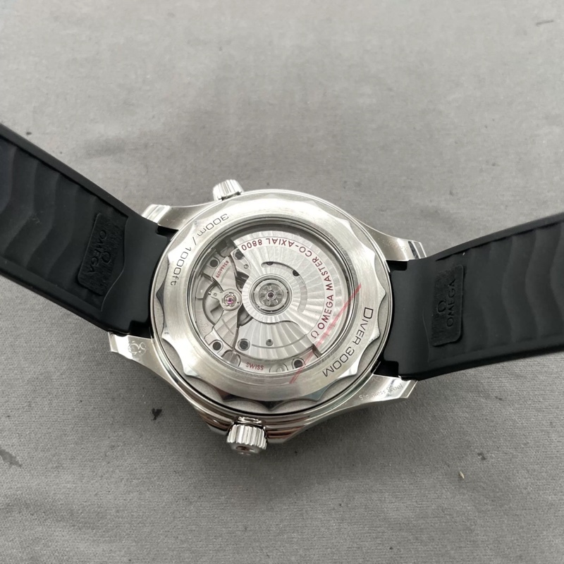 Omega Seamaster Diver 300 手錶-4