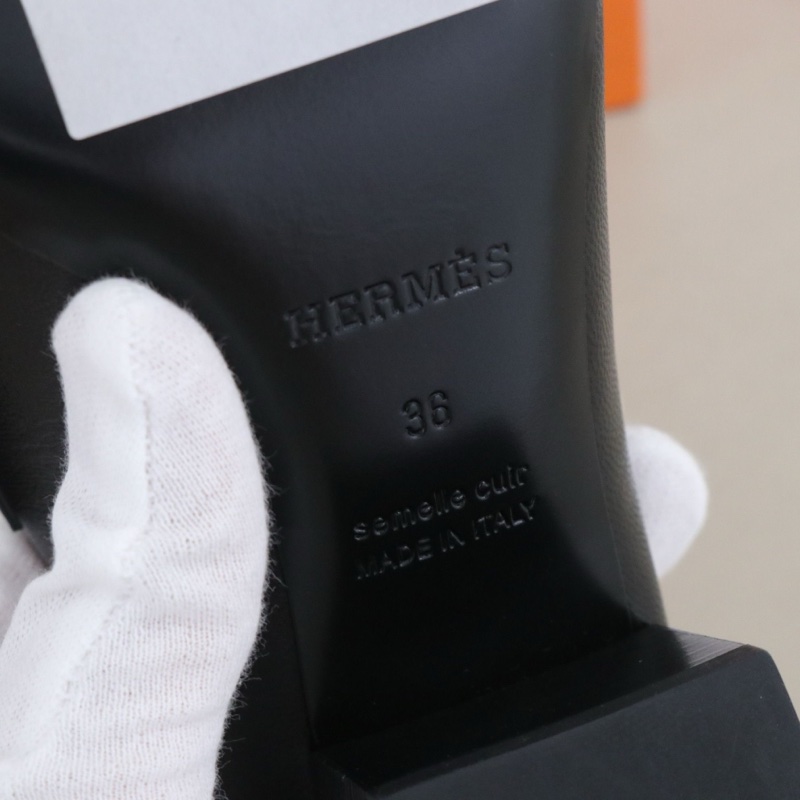 閒置新Hermès 愛馬仕  拖鞋女鞋，黑色金扣，36碼，跟高5cm 配件盒子防塵袋-7