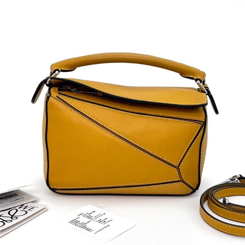 LOEWE黃色金扣 Puzzlemini 幾何手提肩背斜背包17*11*7.5 98新配件塵袋