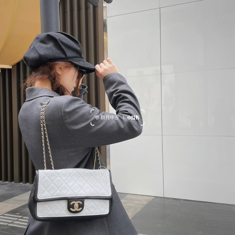 CHANEL cf黑白熊貓拼色雙C大Iogo肩背斜背包27*14*6 98新配件塵袋保卡