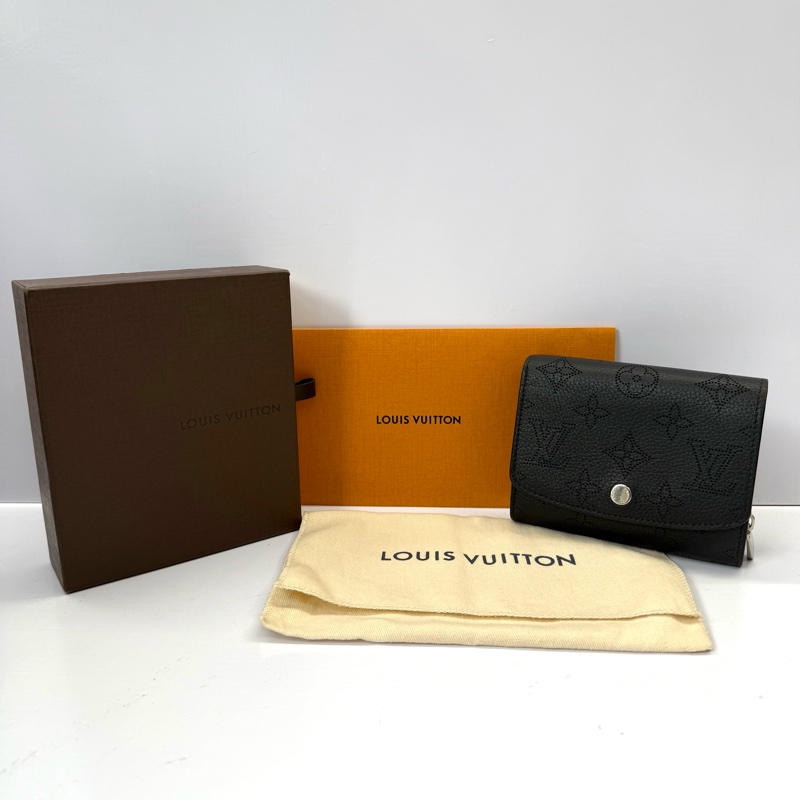 LOUIS VUITTON 路易威登 黑色MAHINA PORTOFEUILLE IRIS 短夾 M62540-2