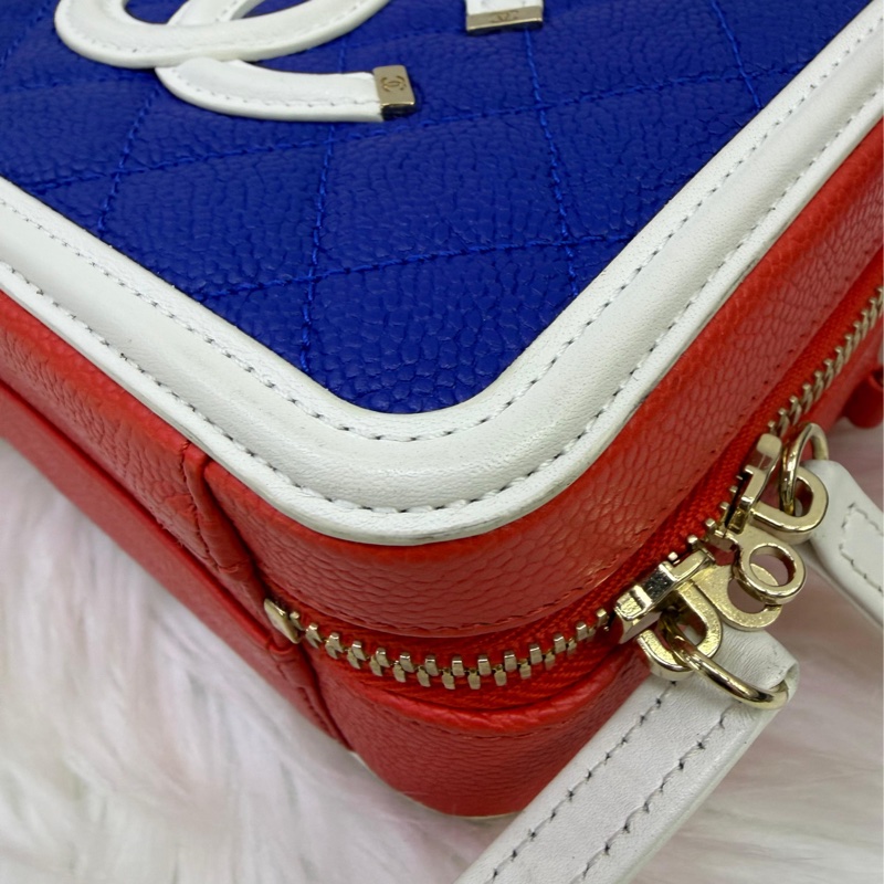 Caviar Quilted Small CC Filigree Vanity Case Blue White Red-6