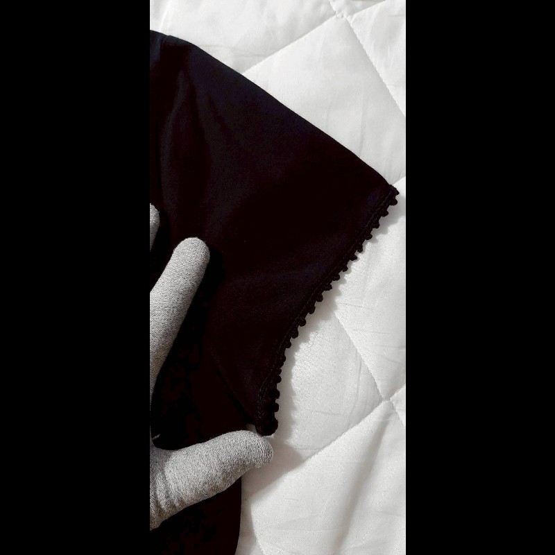 BURBERRY 博柏利 LONDON 戰馬 女黑色抓皺立體蕾絲領口短袖上衣5號-4