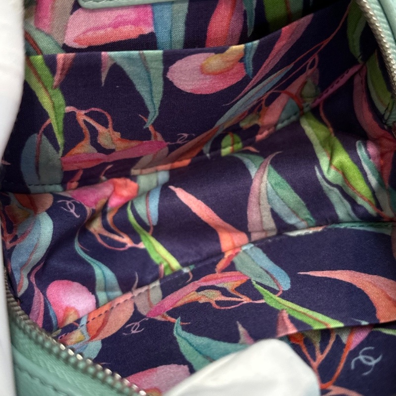 CHANEL淺藍色外縫線外縫線圓餅包12*12*5 98新配件塵袋-2