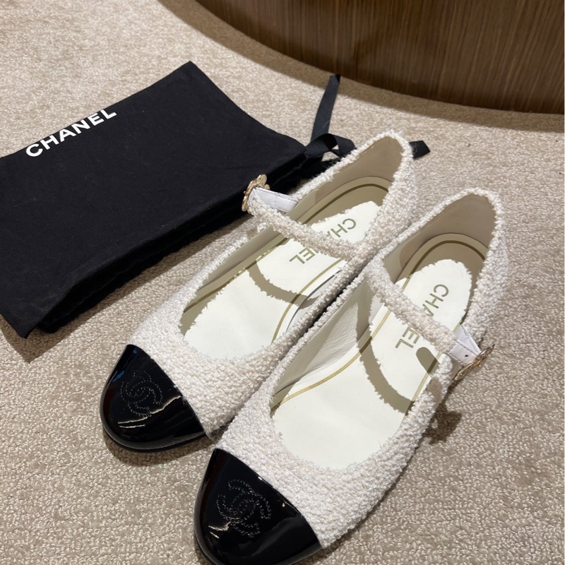 Chanel 香奈兒22k黑白粗花呢瑪麗珍滿鑽花朵扣平跟鞋子38.5碼-0