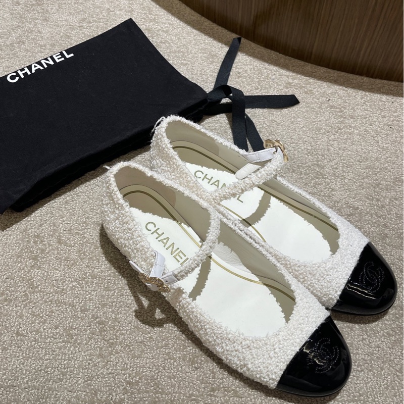 Chanel 香奈兒22k黑白粗花呢瑪麗珍滿鑽花朵扣平跟鞋子38.5碼-2