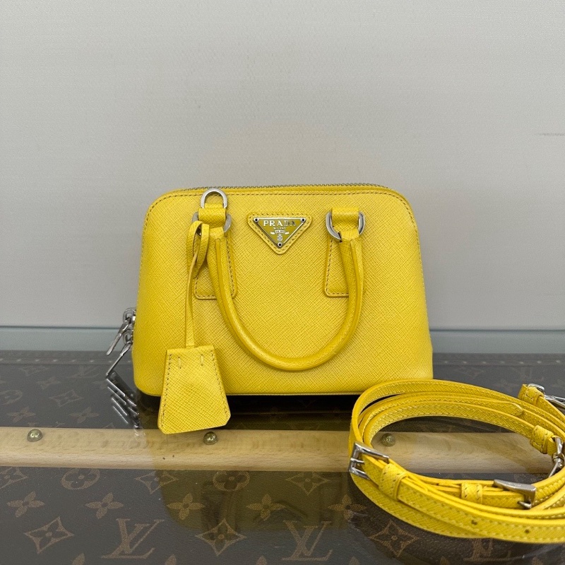 PRADA 檸檬黃銀扣 mini手提肩背斜背貝殼包18*12*8 98新配件塵袋-1