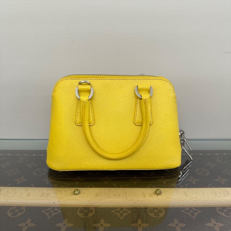 PRADA 檸檬黃銀扣 mini手提肩背斜背貝殼包18*12*8 98新配件塵袋-6
