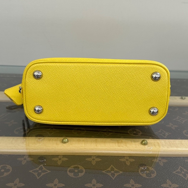 PRADA 檸檬黃銀扣 mini手提肩背斜背貝殼包18*12*8 98新配件塵袋-4