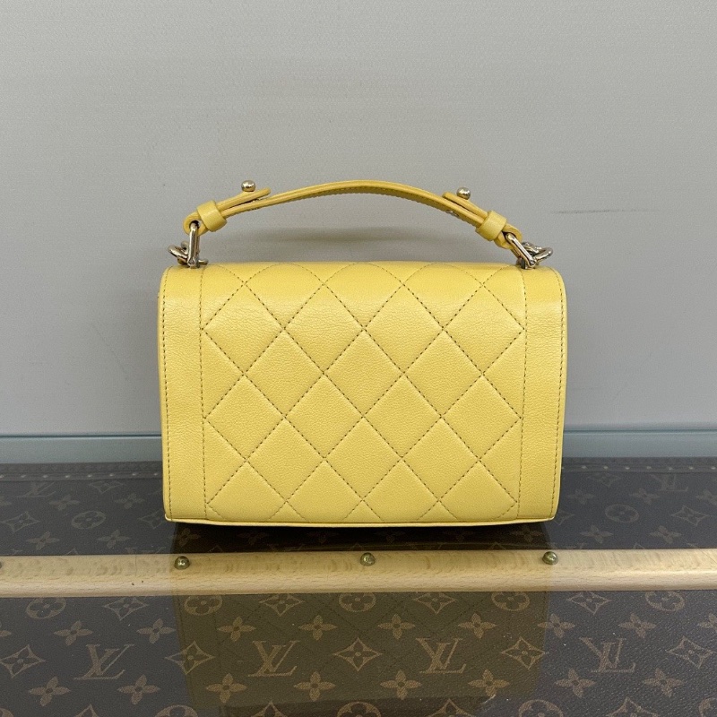 CHANEL 黃色金扣翻蓋 手提肩背斜背包 21*14*7 98新配件塵袋 保卡-5
