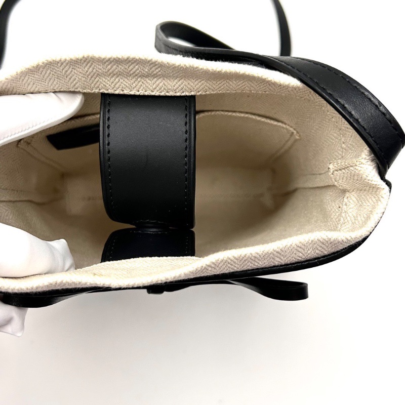 LOEWE 黑色全皮ikebana 小號肩背斜背水桶包18*23*5.5 98新配件塵袋-1