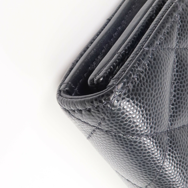 CHANEL 牛皮皮革Wallet金扣錢包-8