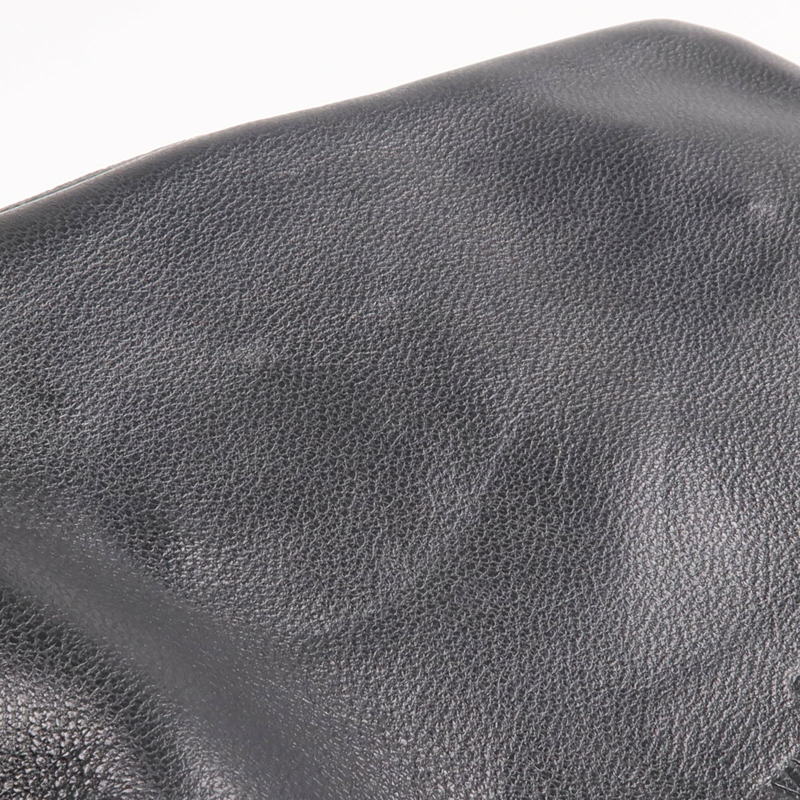 Valentino 羊皮皮革Clutch手拿包-16