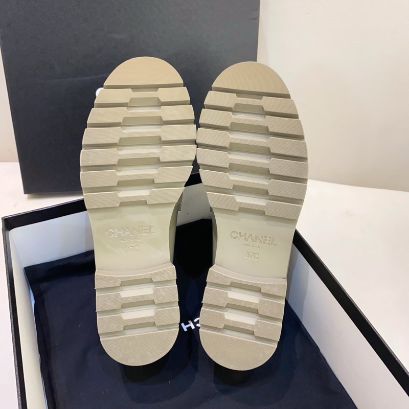 閒置新 未使用Chanel香奈兒  23K 淺綠色 漆皮樂福鞋 休閒鞋 37碼-3