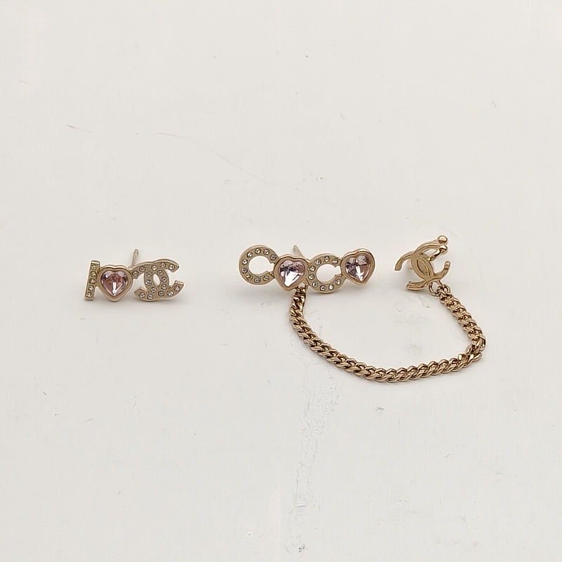 CHANEL 合金不對稱耳環-1