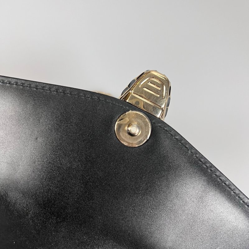 BVLGARI  黑色蛇頭包-7