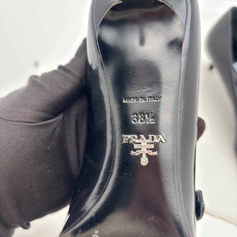 Prada普拉達牛皮尖頭黑色高跟鞋38.5碼-2
