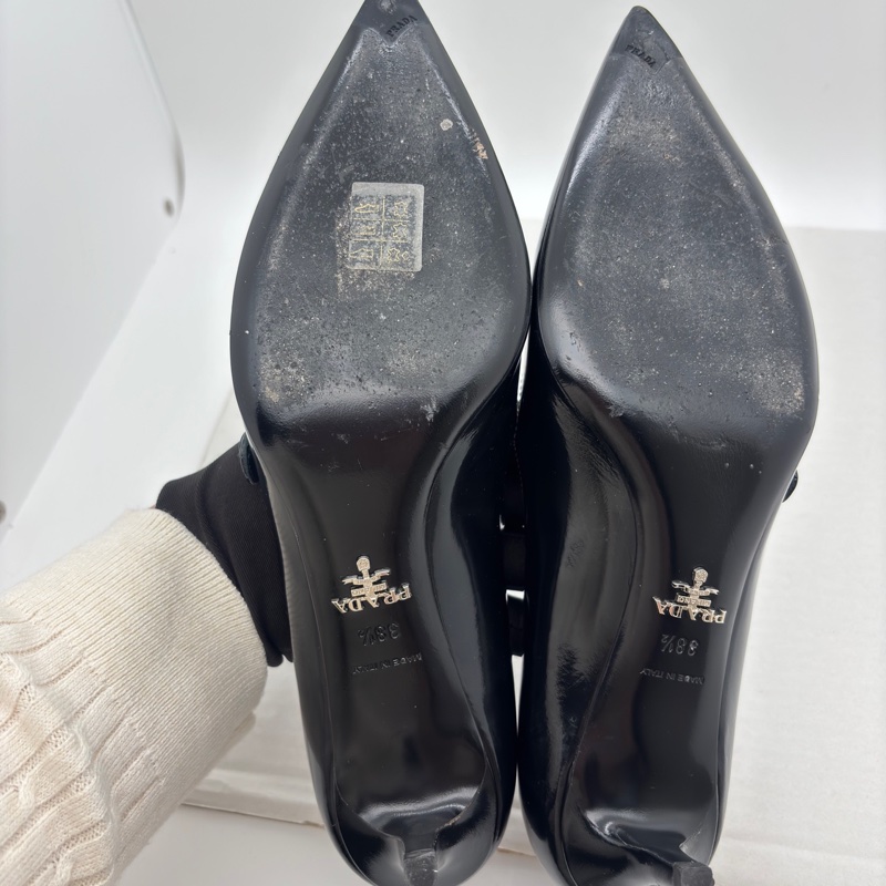 Prada普拉達牛皮尖頭黑色高跟鞋38.5碼-3