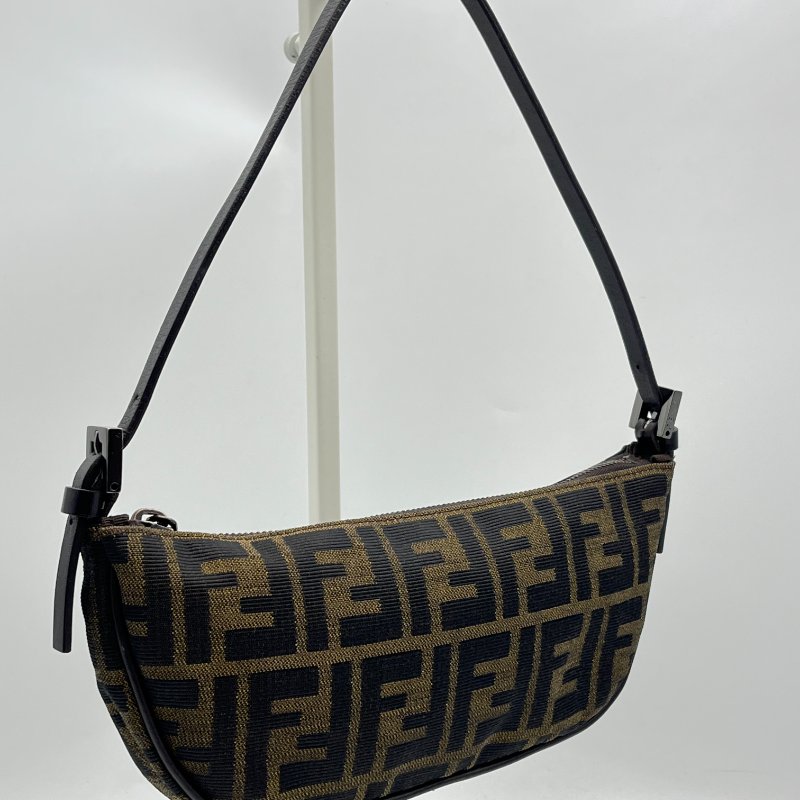 🏷Fendi漁夫包-7