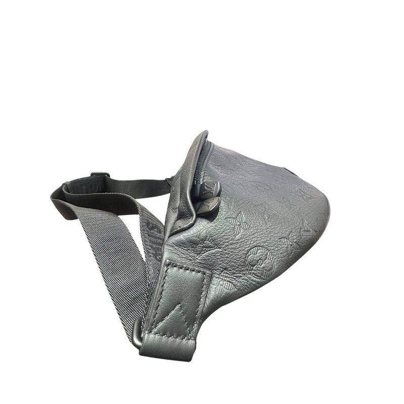 【美收精品】LV黑色壓花肩背包 5-75-1