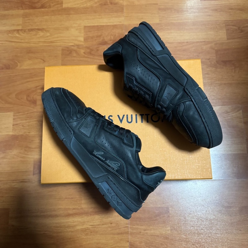 Lv Trainer新款做舊黑武士 小牛皮低幫板鞋 男款 黑色 41.5碼-7