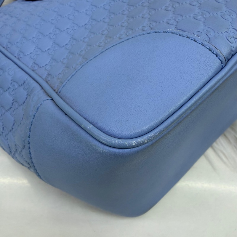 這款手袋是Gucci 的Microguccissima 皮革手提包。-4