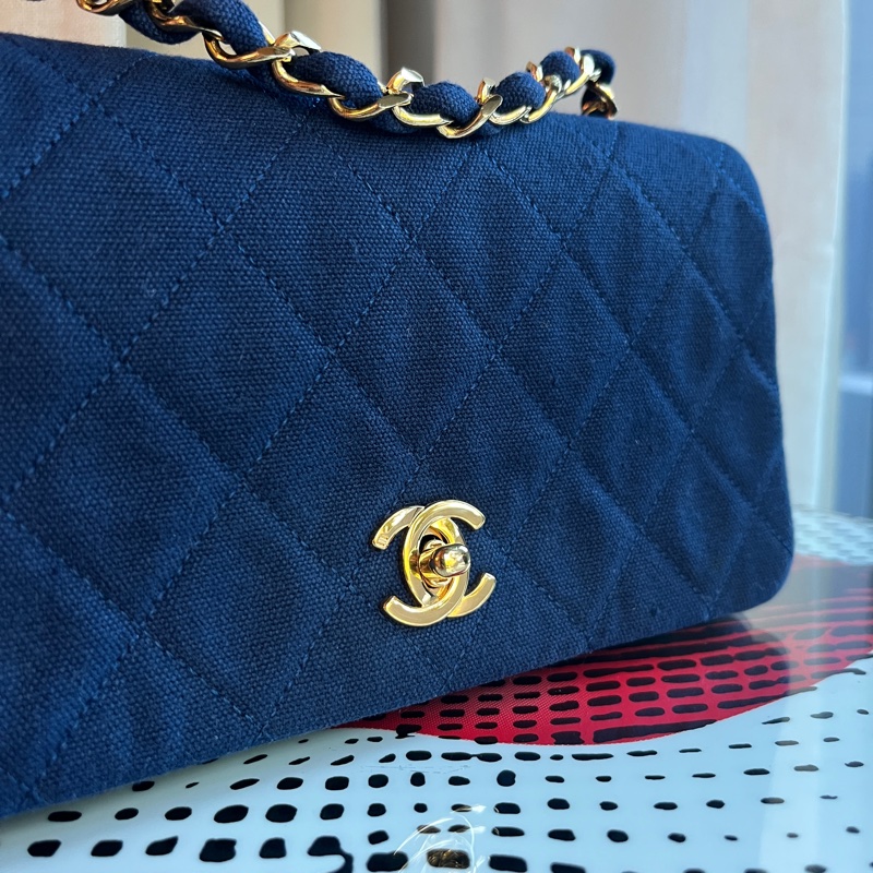香奈兒 CHANEL 稀有海軍藍老香 中古包 迷你牛仔24K金鏈斜背包 丹寧帆布 翻蓋包-1