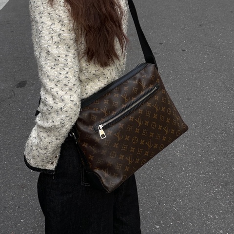 【極新🎁】 LV Macassar 經典老花 郵差包 （專櫃106,000）