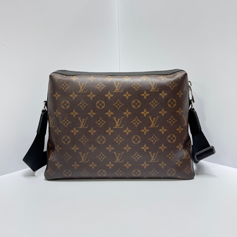【極新🎁】 LV Macassar 經典老花 郵差包 （專櫃106,000）-6
