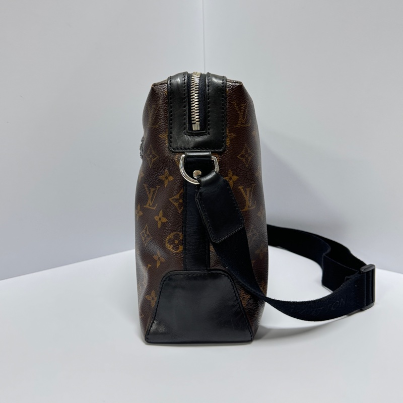 【極新🎁】 LV Macassar 經典老花 郵差包 （專櫃106,000）-8