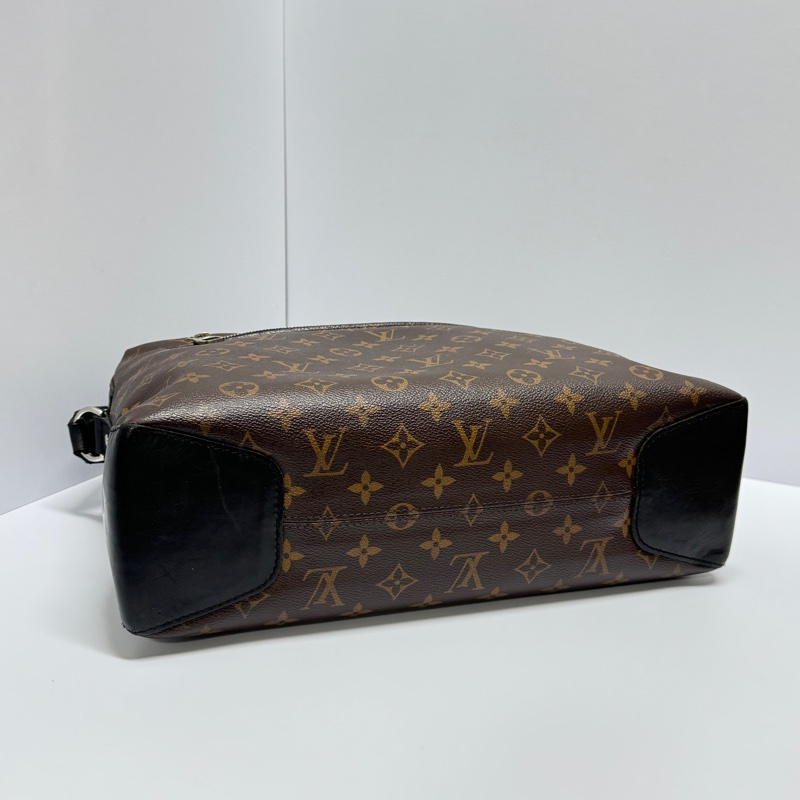 【極新🎁】 LV Macassar 經典老花 郵差包 （專櫃106,000）-11