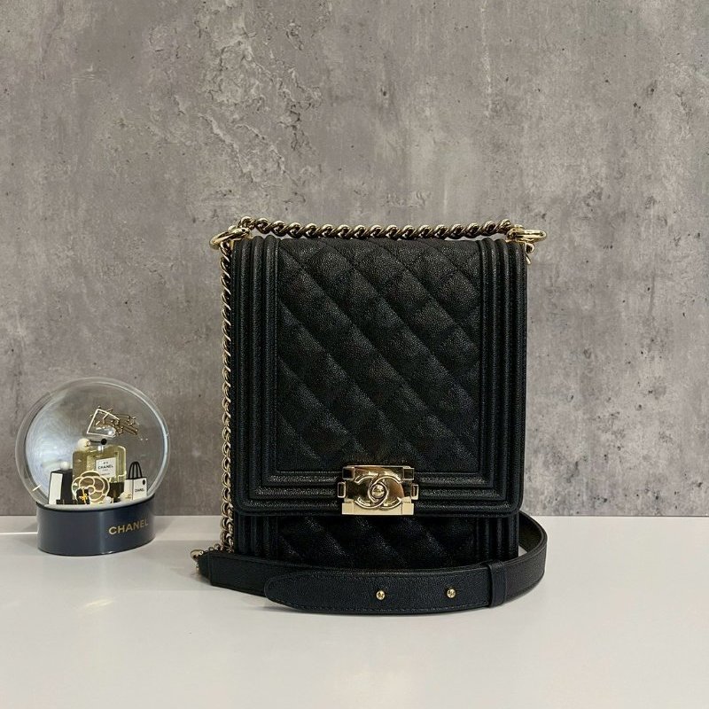 Chanel 豎版 boy 荔枝牛淡金釦-0