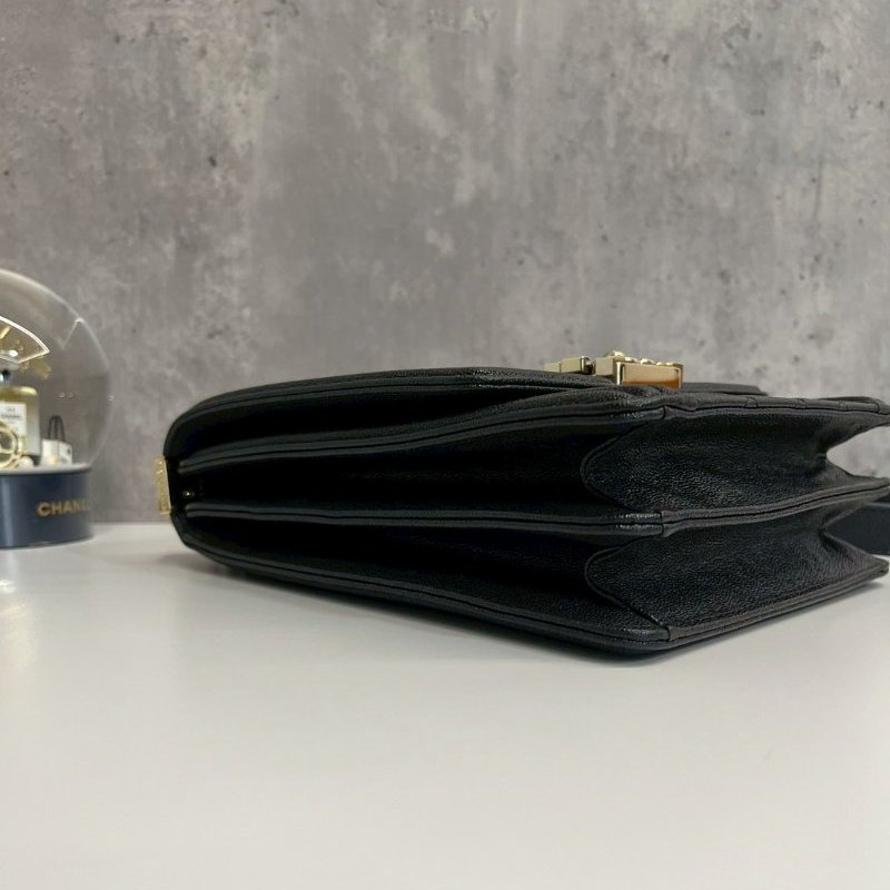 Chanel 豎版 boy 荔枝牛淡金釦-4