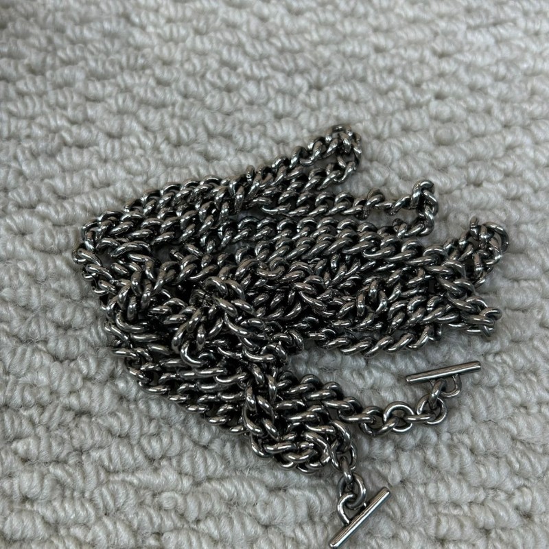 Gucci古馳經典小羊皮鏈條小錢包  標誌性雙G金屬扣閃耀奪目 質感高級不撞款 柔軟羊皮觸感細膩 輕鬆切換手拿/斜挎多種背法 通勤約會皆宜-17