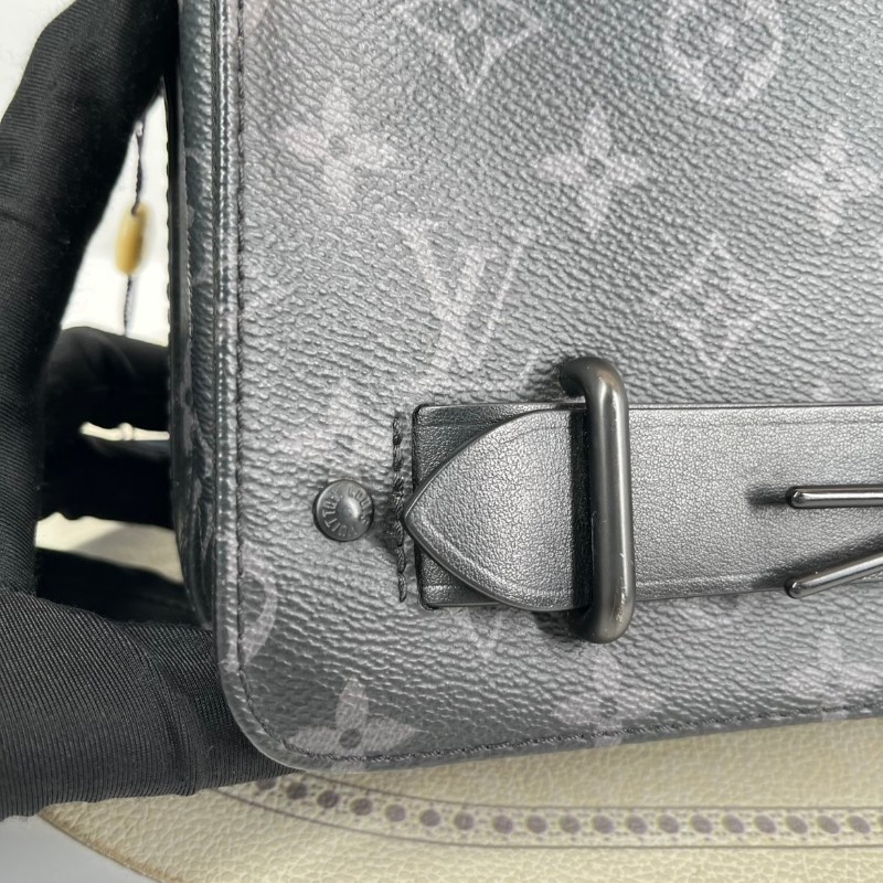 LV路易威登  芯片款 Steamer 黑老花郵差包單肩包斜挎包 男款-17