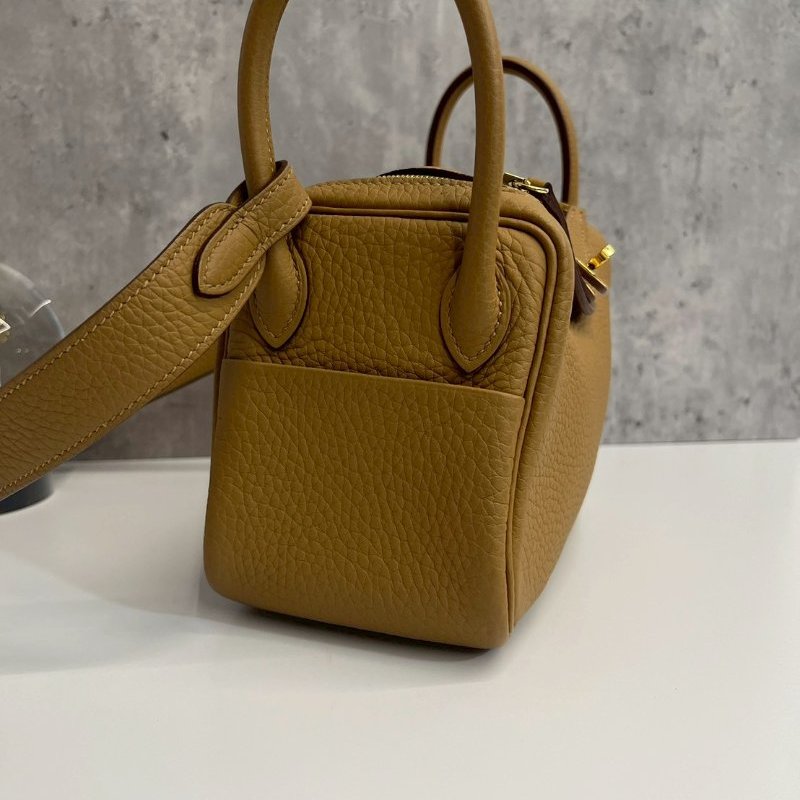 Hermes mini Lindy 餅乾色 金釦 全新閒置-2
