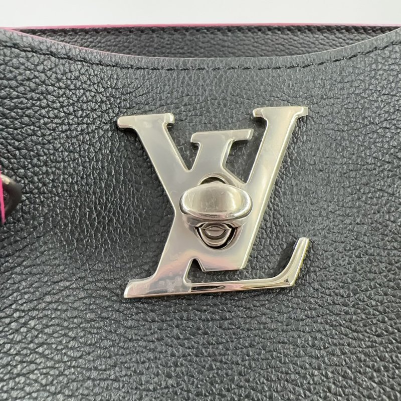 LV 黑牛皮桃紅內裡銀釦束口水桶包M54677(LOGO膠膜還在)-14