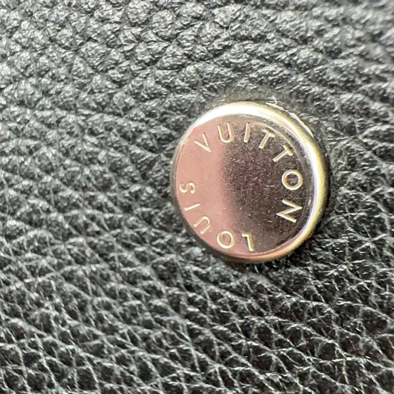 LV 黑牛皮桃紅內裡銀釦束口水桶包M54677(LOGO膠膜還在)-17