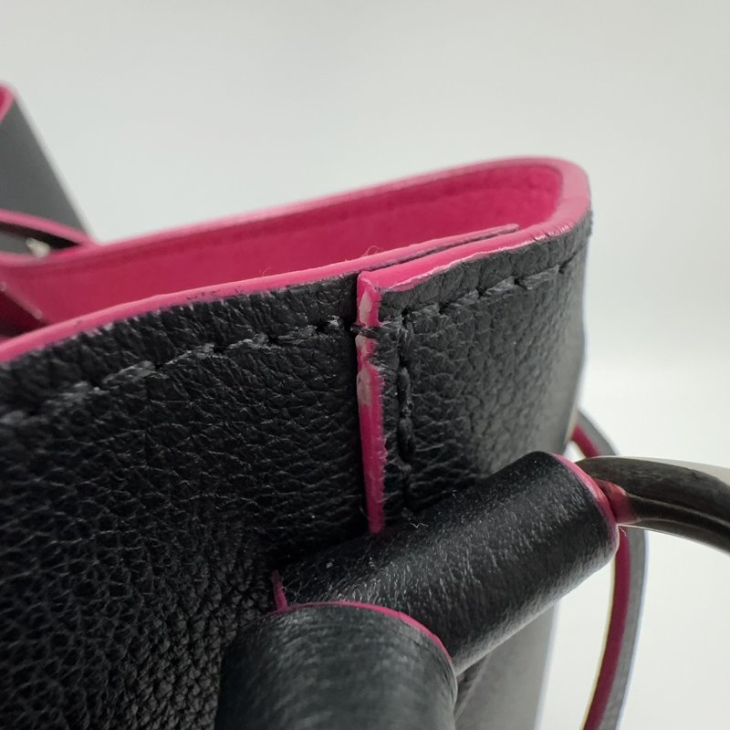 LV 黑牛皮桃紅內裡銀釦束口水桶包M54677(LOGO膠膜還在)-20