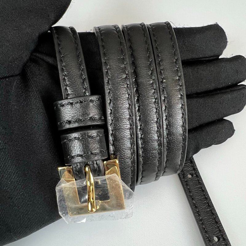 FENDI 黑皮革滿版老花WOC包-9