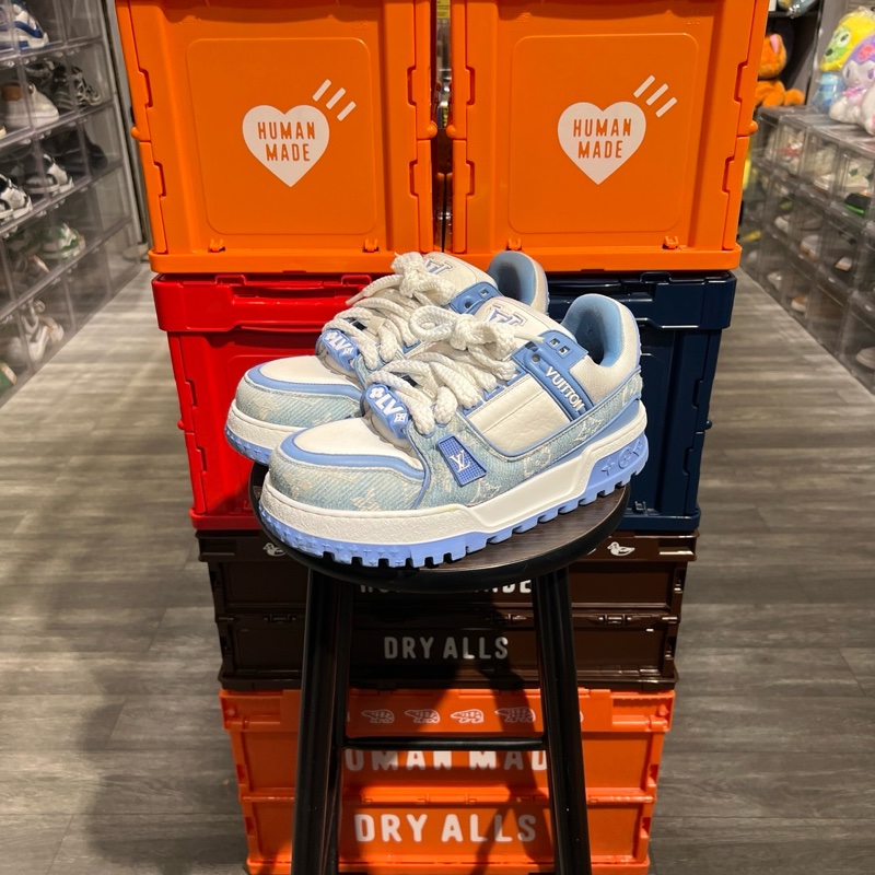 Lv trainer 牛仔胖丁Eu41-0