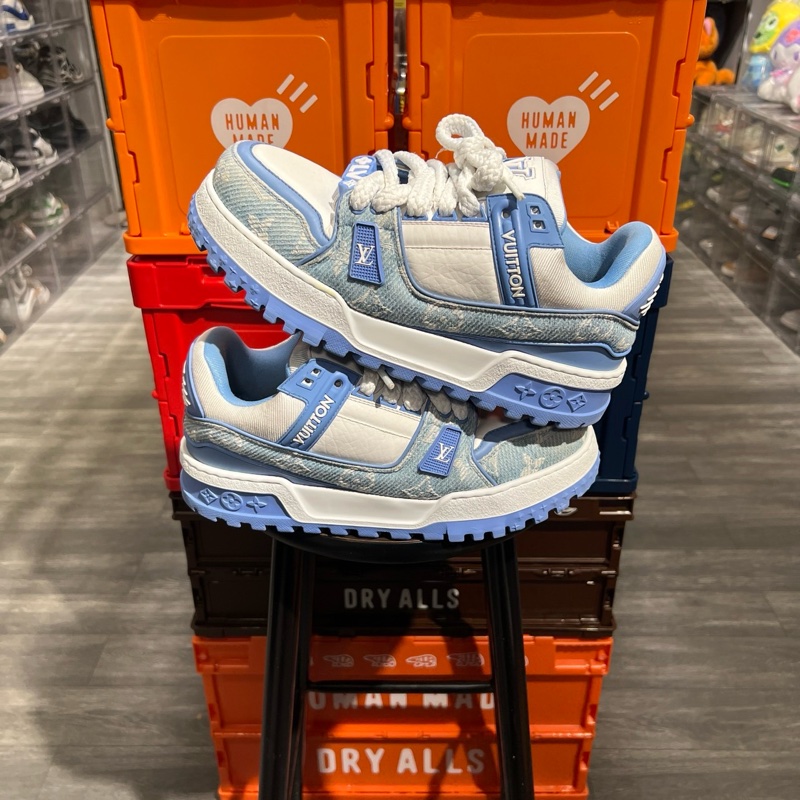 Lv trainer 牛仔胖丁Eu41-2