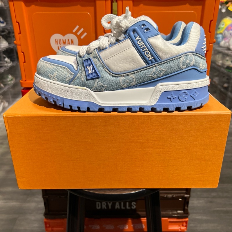 Lv trainer 牛仔胖丁Eu41-6