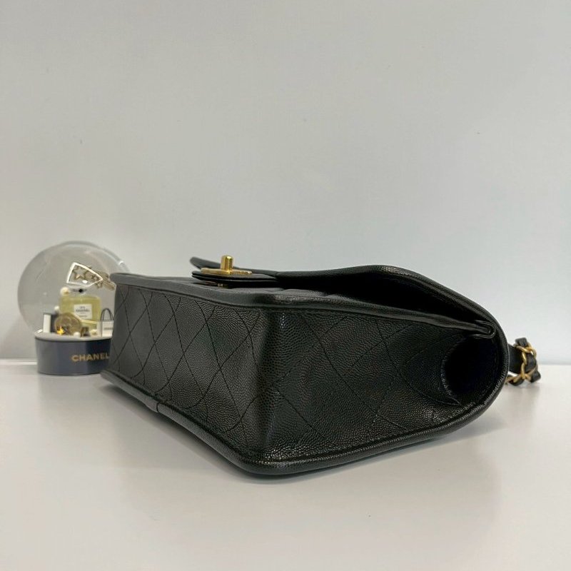 Chanel 22k 軍牌手柄郵差包 晶片款 黑金荔枝牛皮 全配-6